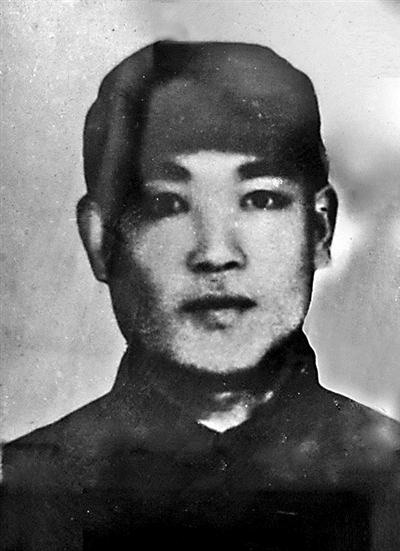 王珩像(資料照片)新華社發(fā)