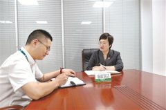 做最接近群眾的工作 記全國優(yōu)秀黨務(wù)工作者、國家電網(wǎng)福建省漳州供電公司紀(jì)委副書記劉琤