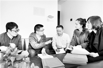 系統(tǒng)化常態(tài)化開展政治生態(tài)分析研判